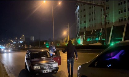 (Özel) Polisi görünce geri vites yapan sürücü böyle yakalandı...117 promil alkollü çıktı