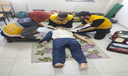 Sağlıkçılara travma ileri yaşam desteği eğitimi