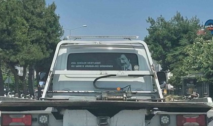 Samsun trafiğinde dikkat çeken araba arkası yazılar