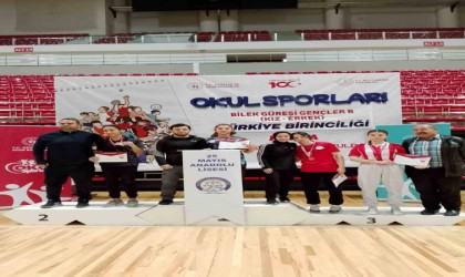 Samsunlu öğrencinin bileği bükülmedi