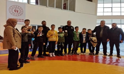 Serbest Güreş Şampiyonasında Manisayı Sarıgöl temsil edecek