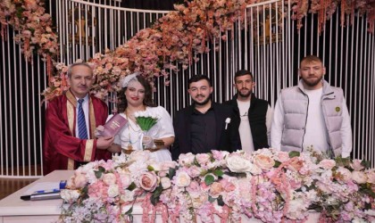 Sevgililer Gününde mutluluğa ‘evet dediler