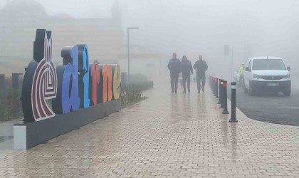 Tarihi mekanlar sisten görünmez oldu