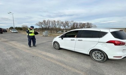 Trafik denetimlerinde 740 sürücüye 1 milyon 625 bin 712 TL ceza kesildi