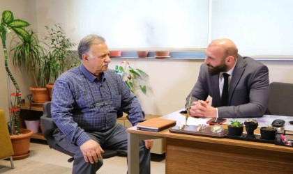 Türkiyede 3. kez yapılan ameliyatla sağlığına kavuştu