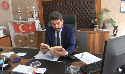 Üniversite kurdu müdür: 12 üniversite bitirdi, 4 üniversite okuyor, hedefi Guinnesse girmek