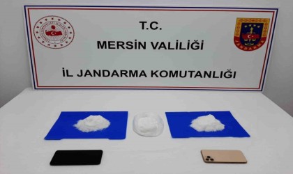 Uyuşturucu taciri 1 kilo metamfetaminle yakalandı
