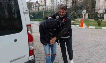 Uyuşturucu ticaretinden gözaltına alındı