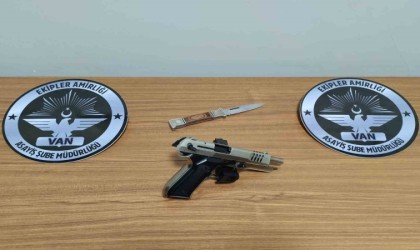 Vanda değişik suçlardan 20 kişi tutuklandı