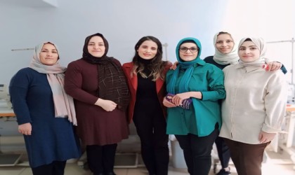 119 bin bin nüfuslu ilçede tek kadın muhtar adayı en büyük mahalleye talip oldu