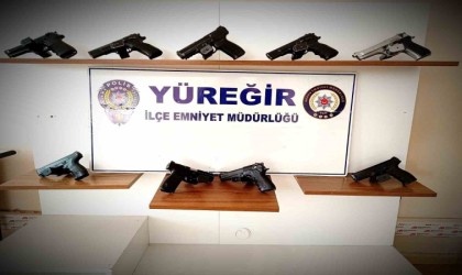 Adanada 9 ruhsatsız silah ele geçirildi, 107 kişi yakalandı