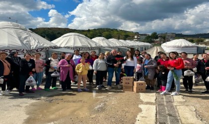 Adanalı kebapçı, depremzede kadınları unutmadı