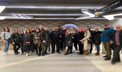 Amatör fotoğrafçıya arkadaşlarından sergi süprizi