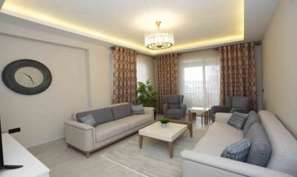 Bakan Yerlikaya, Şehitkamil polis lojmanlarını inceledi