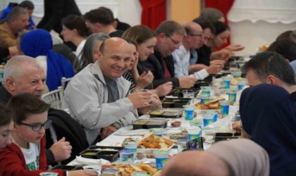 Başkan Oral personeliyle iftarda buluştu