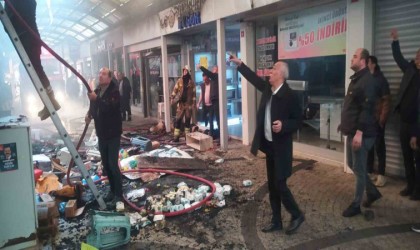 Bursada Tarihi Balibey Han Çarşısında korkutan yangın