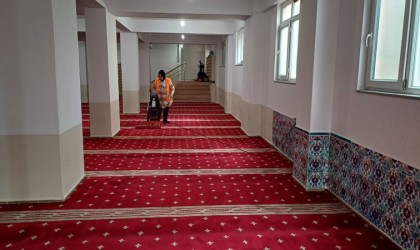 Çayırovada ibadethaneler temizleniyor