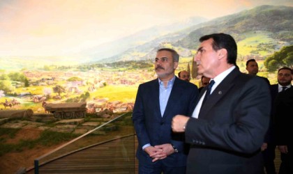 Dışişleri Bakanı Hakan Fidan Panorama 1326yı gezdi