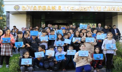 DTSOnun Kürtçe seçmeli ders seçenlere tablet desteği başvurusu uzatıldı