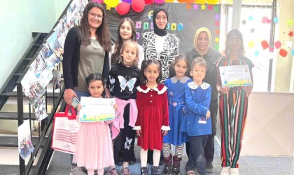 Dumlupınarda en çok kitap alıp okuyan öğrenciler ödüllendirildi