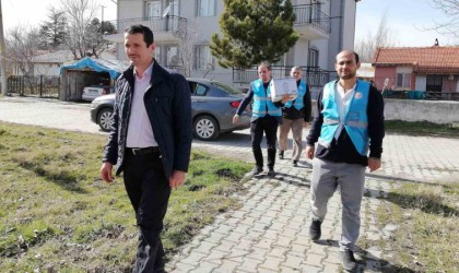 Dumlupınarda ihtiyaç sahiplerine yardım kolisi dağıtıldı