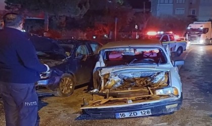 Erdekte trafik kazası: 3 yaralı