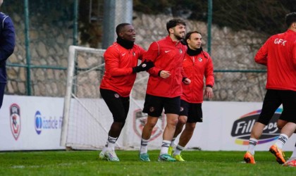 Gaziantep FK Selçuk İnan yönetiminde ilk antrenmanını yaptı
