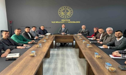 Hisarcıkta eğitim öğretim yılı faaliyetleri masaya yatırıldı