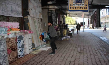 Hortum felaketinin ardından esnaf yaralarını sarmaya başladı