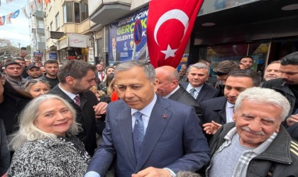 İçişleri Bakanı Ali Yerlikaya Erdekte AK Parti Seçim Ofisi açılışına katıldı