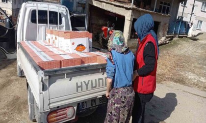 İhtiyaç sahibi ailelerin kapılarına bırakıldı