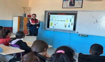 Jandarmadan öğrencilere çevre eğitimi