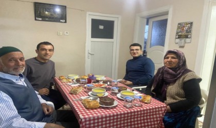 Kaymakam Okumuş gazi evinde iftara katıldı