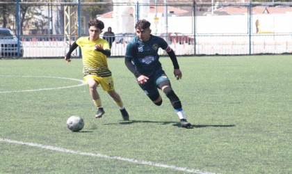 Kayseri U17 Ligi: Kocasinan Şimşekspor: 0 - Talasgücü Belediyespor:4
