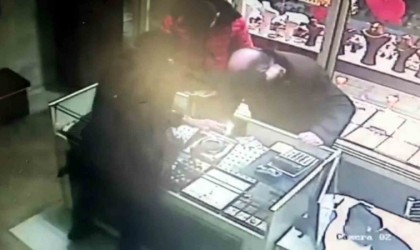 Kayseride sarrafı boğazından bıçaklayarak öldüren sanığa ceza yağdı