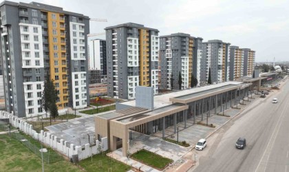 Kepez Güneş Mahallesinde anahtarlar veriliyor