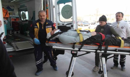 Konyada hazır beton şantiyesinde iskeleden düşen kişi yaralandı