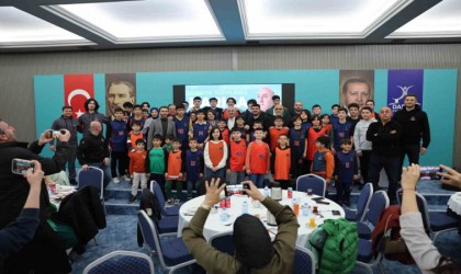 KOSHADOS: Sporcularımızın her koşulda yanındayız