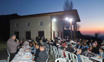 Köylüler iftarını Şehitlikte Başkan Gülerle birlikte açtı