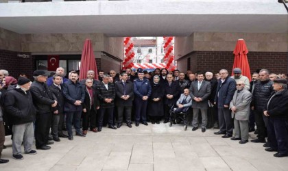 Kütahyada 30 Ağustos İş Merkezi ve Zanaat Çarşısı hizmete sunuldu