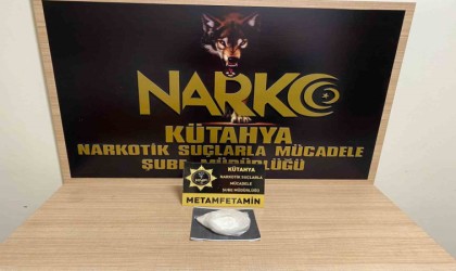 Kütahyada yolcunun eşyaları arasında uyuşturucu bulundu