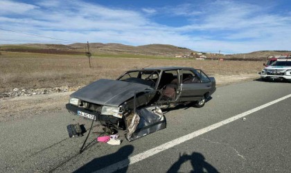 Malatyada trafik kazası: 1i ağır 3 yaralı