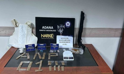 Otomobilinden uyuşturucu, silah ve çelik yelek çıkan şüpheli tutuklandı