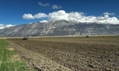 PAÜ Ziraat Fakültesi, Çivrilde kurulan uygulama arazisinde Ar-Ge çalışmalarına başladı