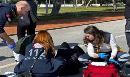 Samsunda scooterdan düşen genç kız hastanelik oldu