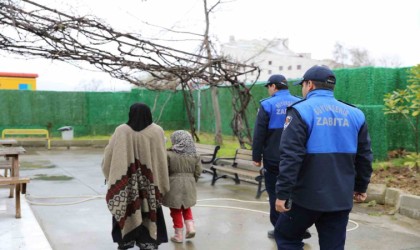 Samsunda zabıtalardan dilencilere geçit yok