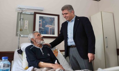 Şehit babasına geçmiş olsun dileğinde bulundu