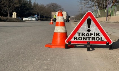 Şubat ayında Eskişehirde 98 bin 530 araç denetlenirken 827 araç trafikten men edildi