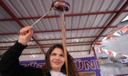 Tarihi çarşıda 70 ilin yöresel ürünleri halkla buluşuyor