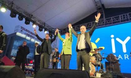 Ünlü şarkıcılar Hakan Pekere destek için sahne aldı